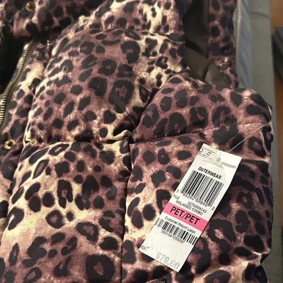 Charter Club Animal Print Quilted Vest NWT
PETIT - Picture 3 of 4